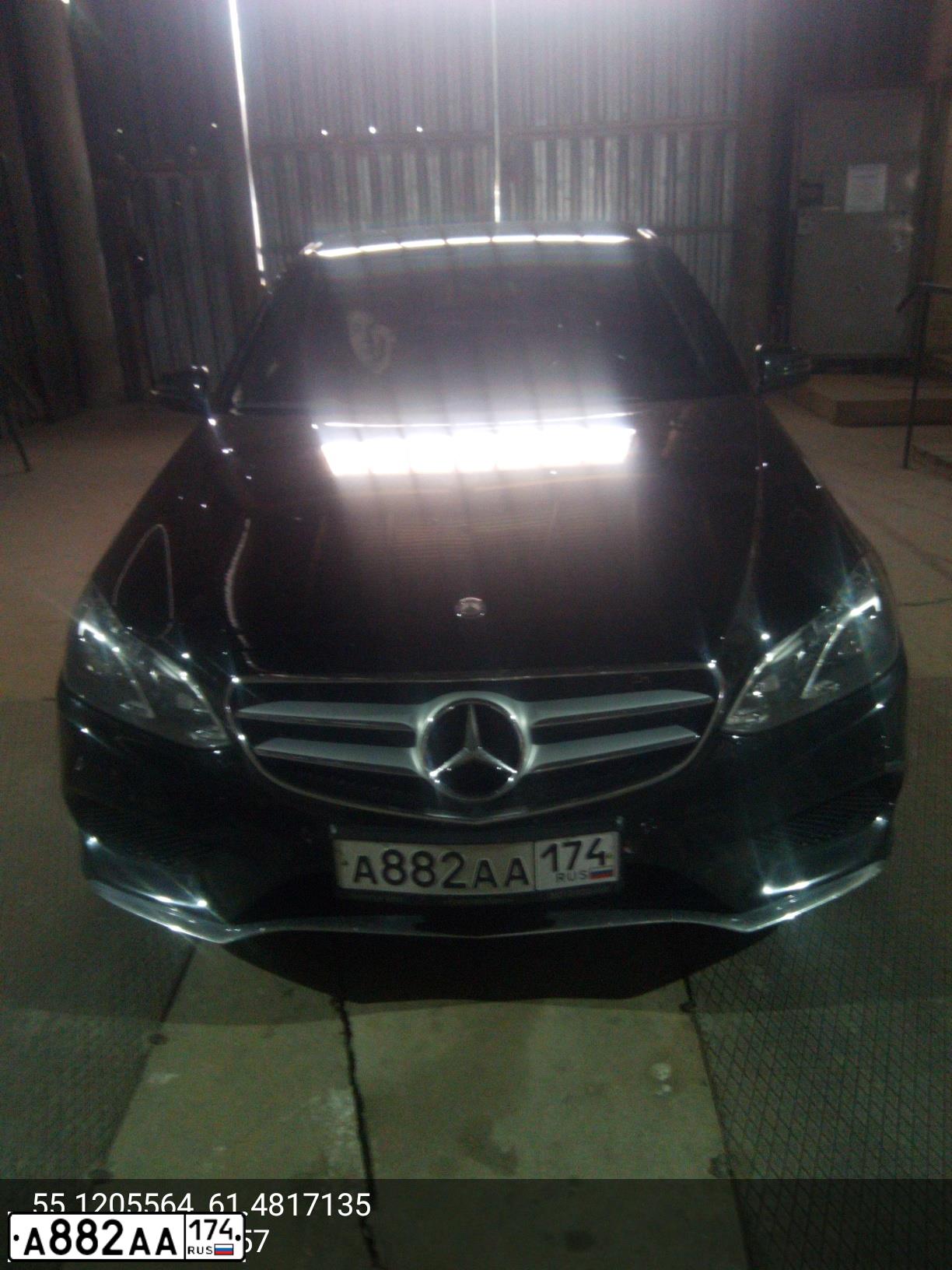 Фото автомобиля MERCEDES E-KLASSE, 2014 — госномер А882АА174. Цвет: ЧЕРНЫЙ