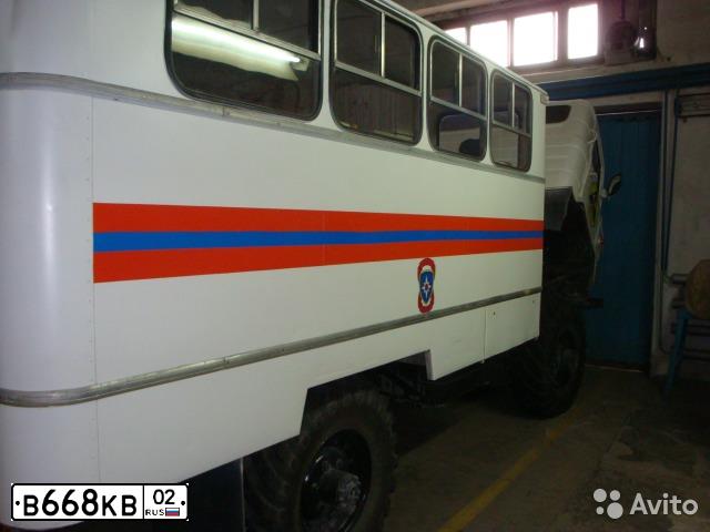 Фото автомобиля LADA 2114 SAMARA, 2005 — госномер Е072ЕУ174. Цвет: СВЕТЛО-СЕРЕБРИСТЫЙ МЕТАЛЛ