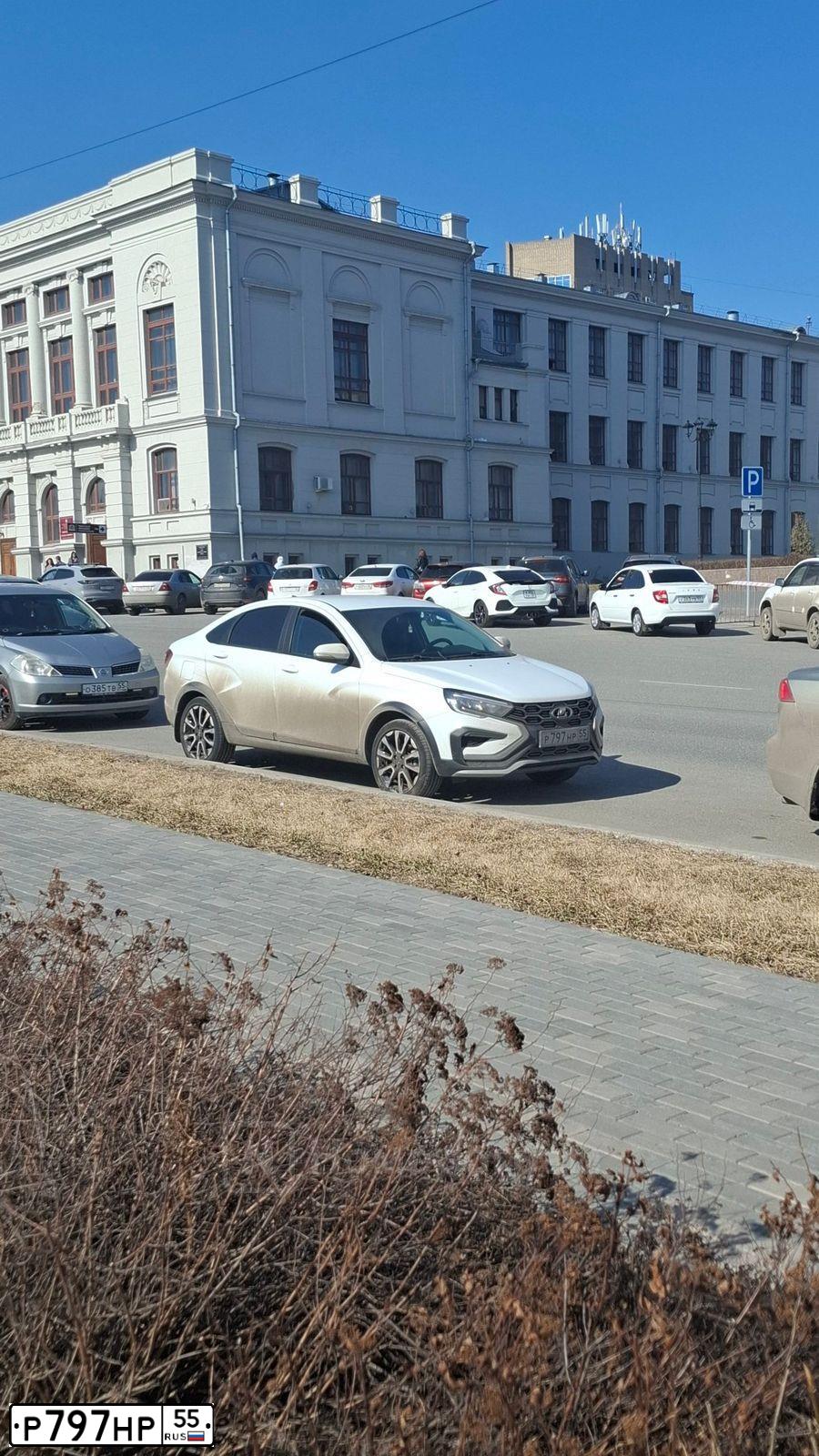 Фото автомобиля LADA 2111, 2000 — госномер Р797НР55. Цвет: БЕЛЫЙ