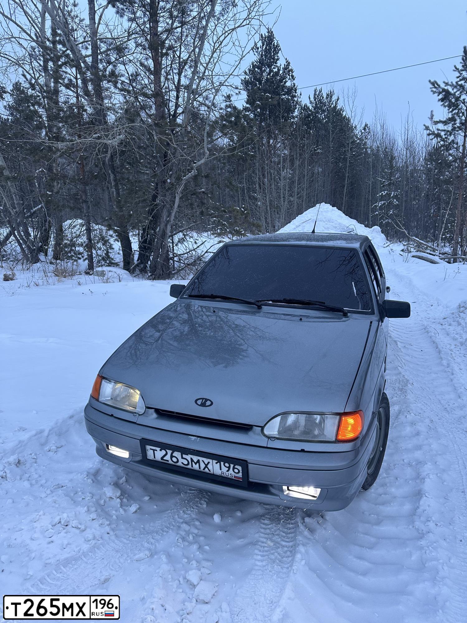 Фото автомобиля LADA 2114 SAMARA, 2008 — госномер Т265МХ196. Цвет: СЕРЫЙ