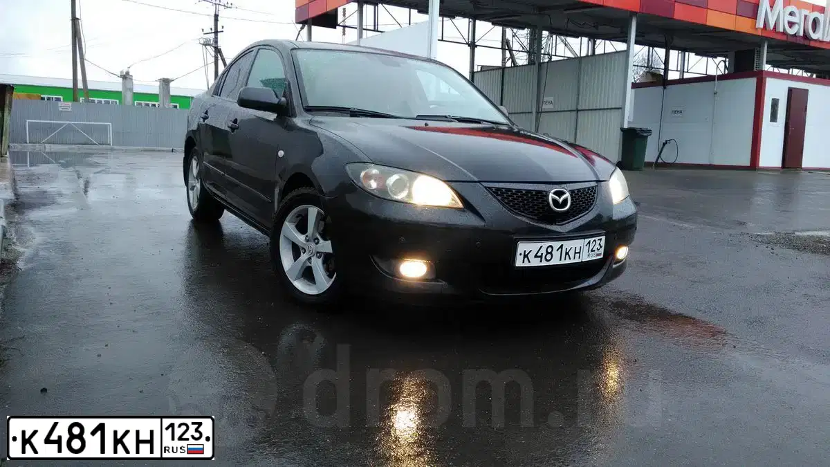 Фото автомобиля MAZDA 3, 2005 — госномер Р344ХЕ123. Цвет: СЕРЫЙ