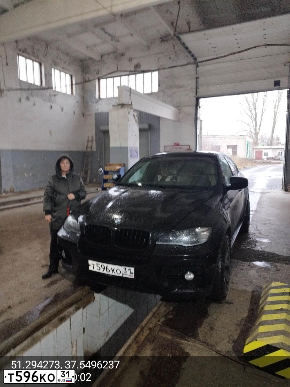 Фото автомобиля BMW X6, 2009 — госномер У470ЕА777. Цвет: ЧЕРНЫЙ