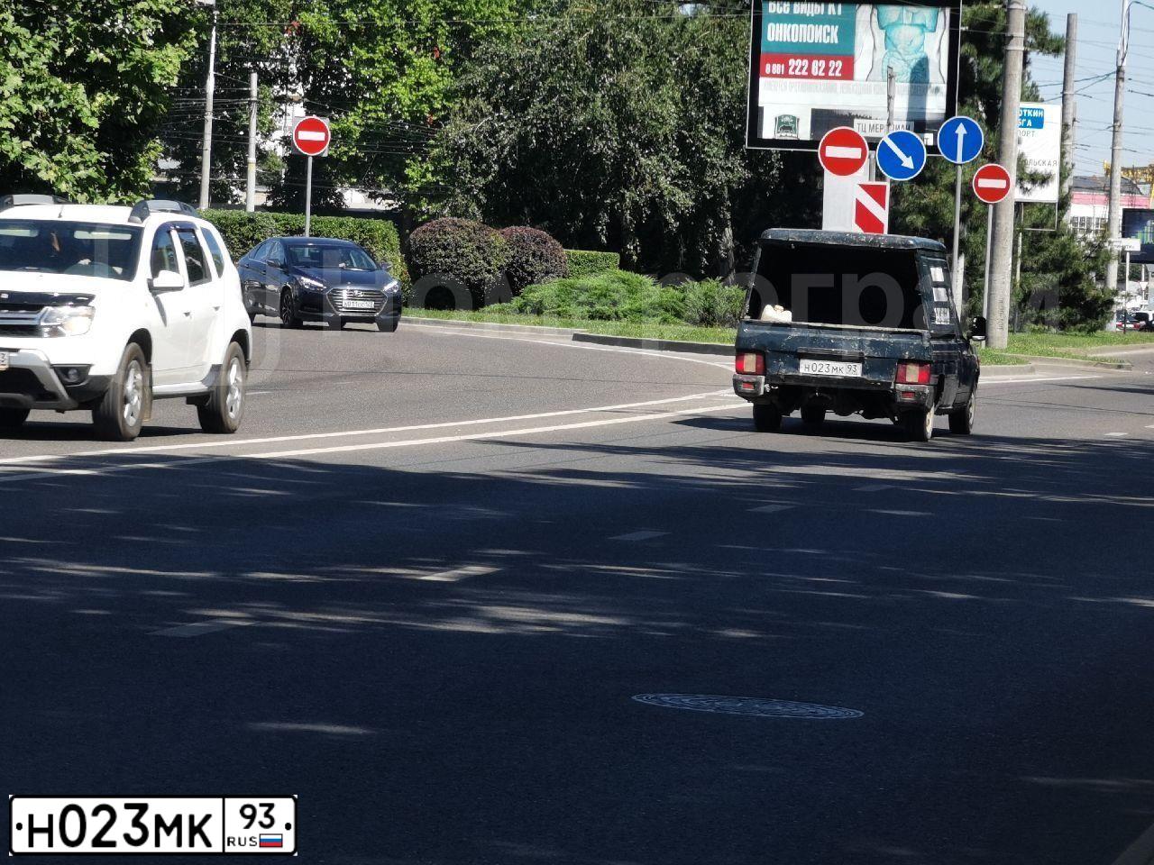 Фото автомобиля BMW SERIE 5, 2005 — госномер Р723АВ181. Цвет: ЧЕРНЫЙ