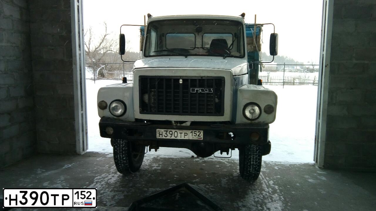Фото автомобиля ZIL MMZ 554 /6X4/, 2007 — госномер Н390ТР152. Цвет: БЕЛЫЙ
