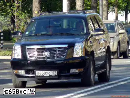 Фото автомобиля CADILLAC ESCALADE, 2007 — госномер Е658ХС163. Цвет: ЧЕРНЫЙ