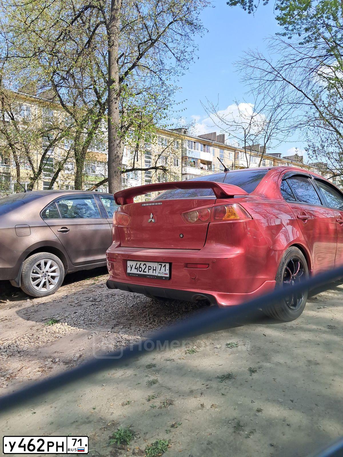Фото автомобиля MITSUBISHI LANCER, 2007 — госномер У462РН71. Цвет: Красный