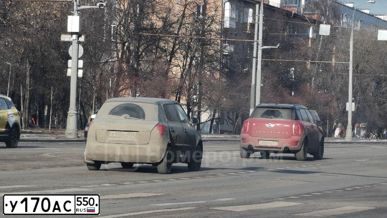 Фото автомобиля LADA 2191 GRANTA, 2014 — госномер У170АС550. Цвет: СЕРЕБРИСТЫЙ