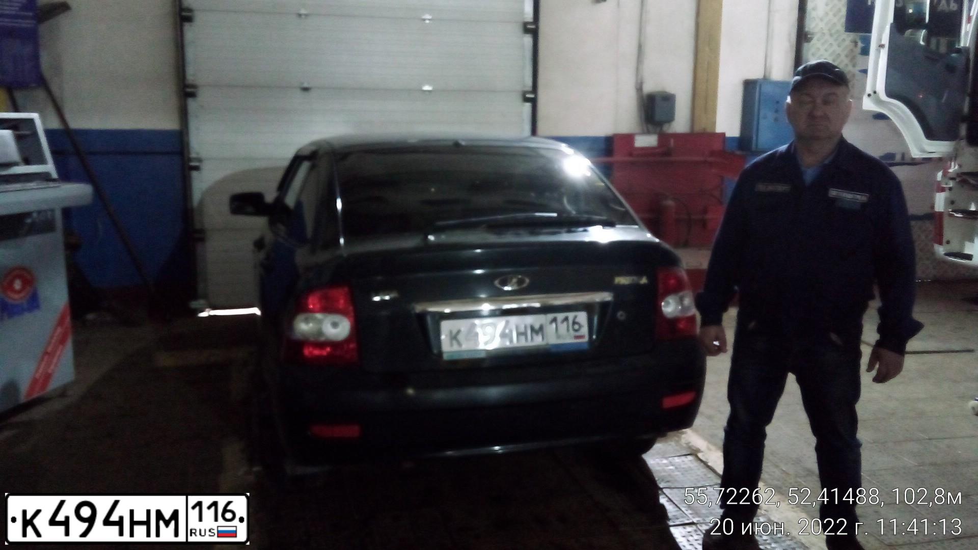 Фото автомобиля LADA 2172 PRIORA, 2008 — госномер К494НМ116. Цвет: -