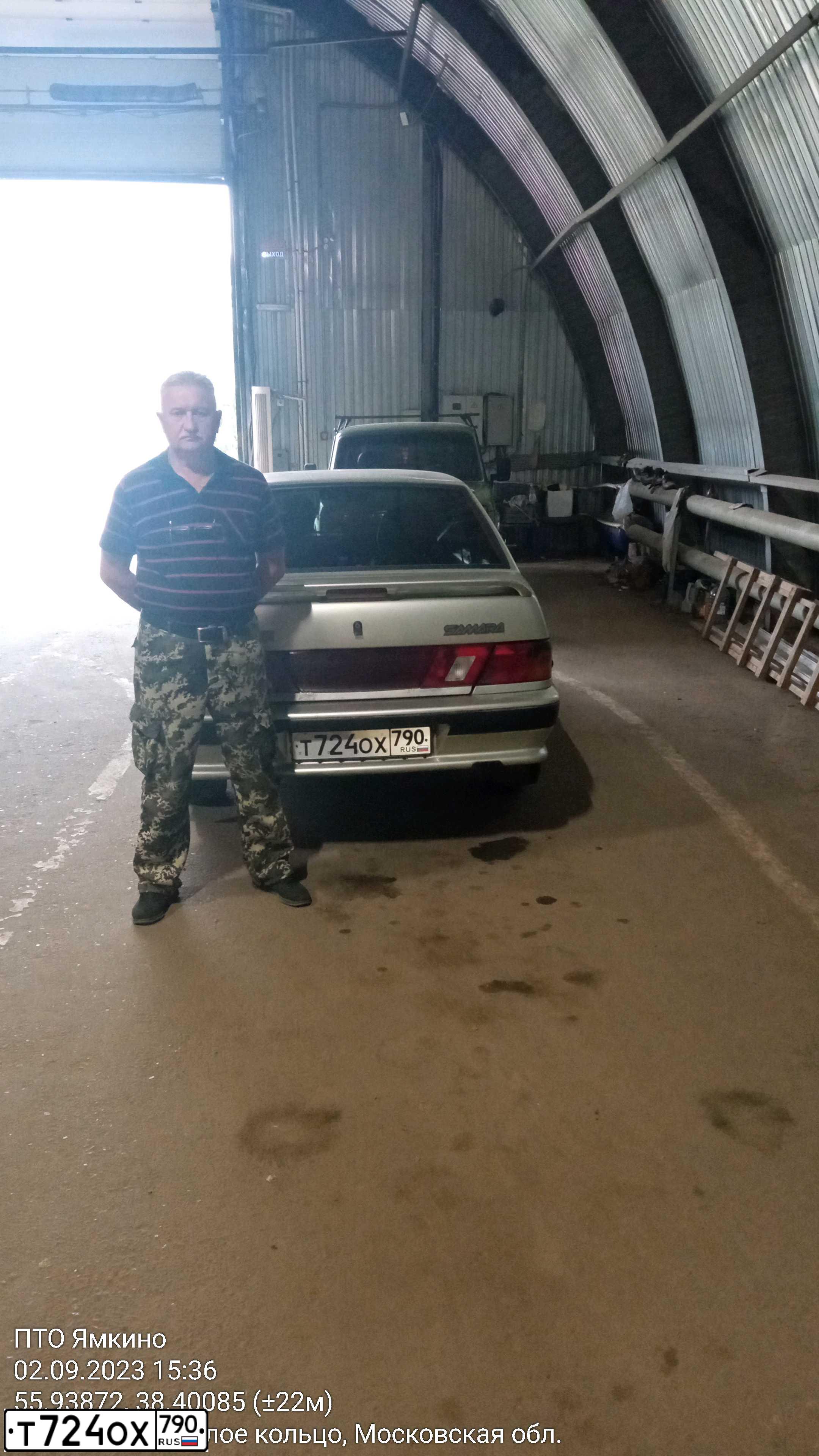Фото автомобиля LADA 2115 SAMARA, 2004 — госномер Т724ОХ790. Цвет: СЕРЕБРИСТО-БЕЖЕВЫЙ