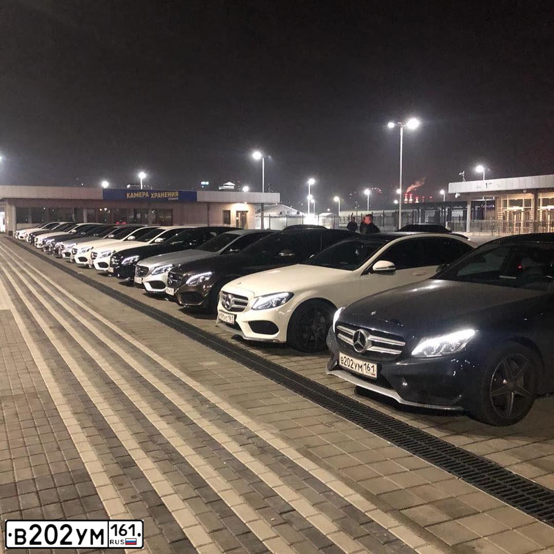 Фото автомобиля MERCEDES C-KLASSE, 2015 — госномер В202УМ161. Цвет: синий