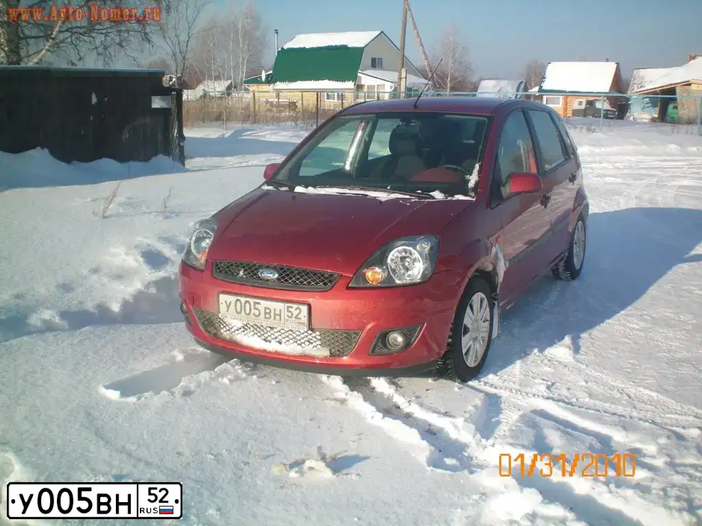 Фото автомобиля FORD FIESTA / ASPIRE, 2007 — госномер Е705ТХ152. Цвет: КРАСНЫЙ