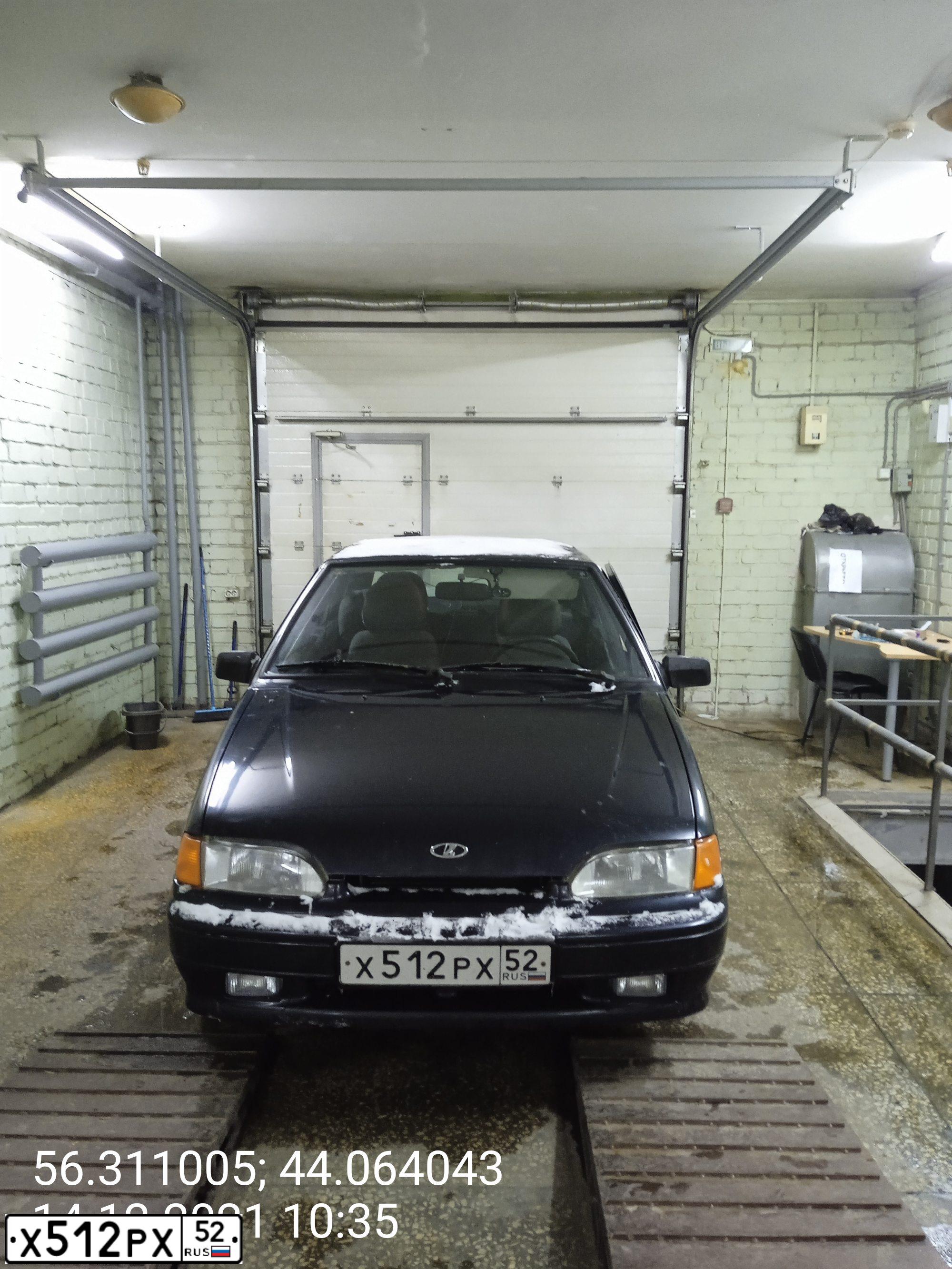 Фото автомобиля LADA 2114 SAMARA, 2009 — госномер Х512РХ52. Цвет: ЧЕРНЫЙ