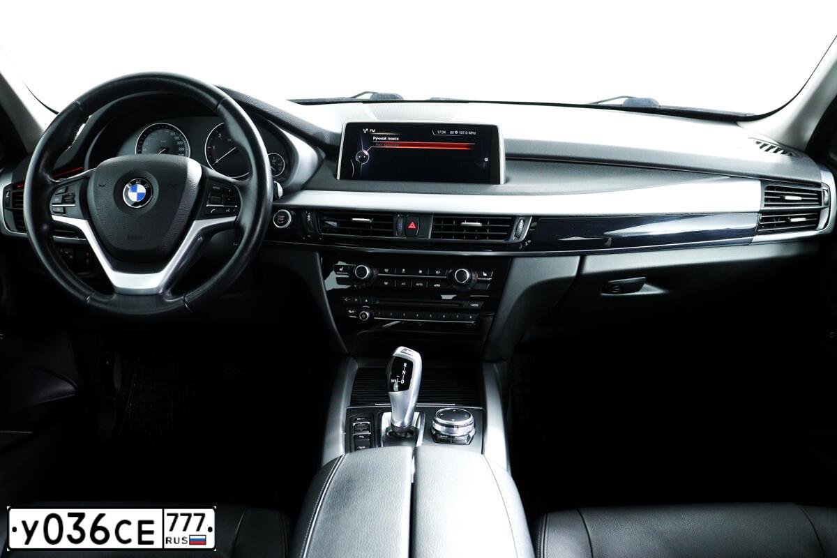 Фото автомобиля BMW X5, 2015 — госномер К874РС797. Цвет: СЕРЫЙ