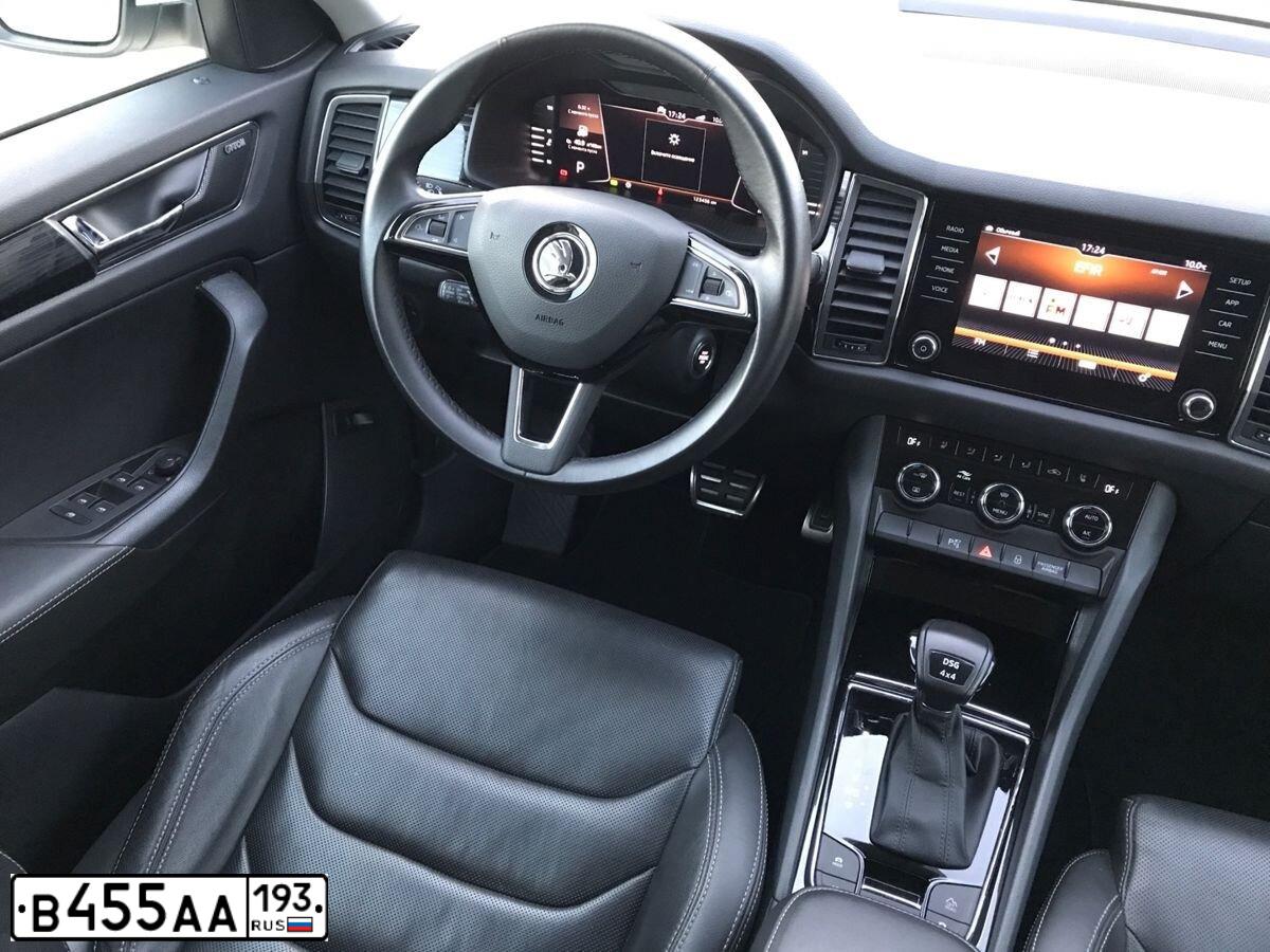 Фото автомобиля SKODA KODIAQ, 2019 — госномер В455АА193. Цвет: Белый