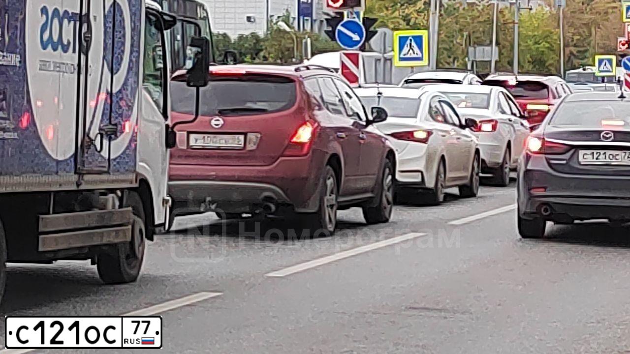 Фото автомобиля MAZDA 6, 2013 — госномер С121ОС77. Цвет: ЧЕРНЫЙ