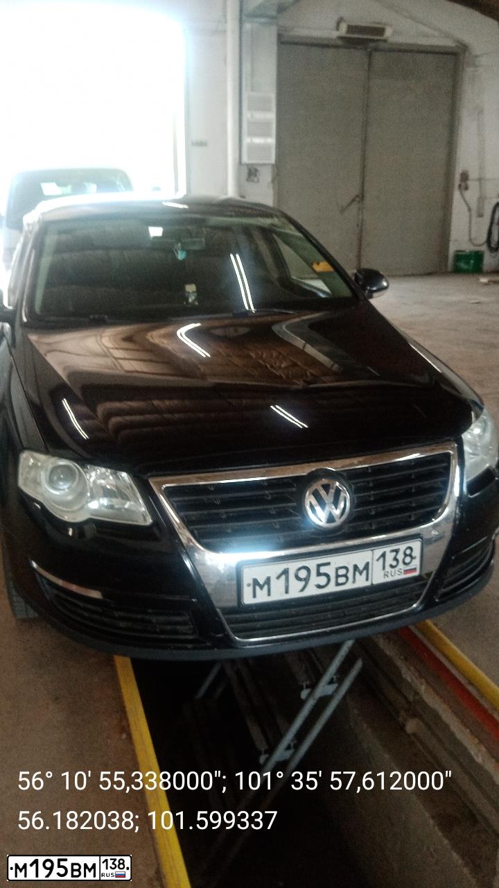 Фото автомобиля VOLKSWAGEN PASSAT, 2005 — госномер М195ВМ138. Цвет: ЧЕРНЫЙ