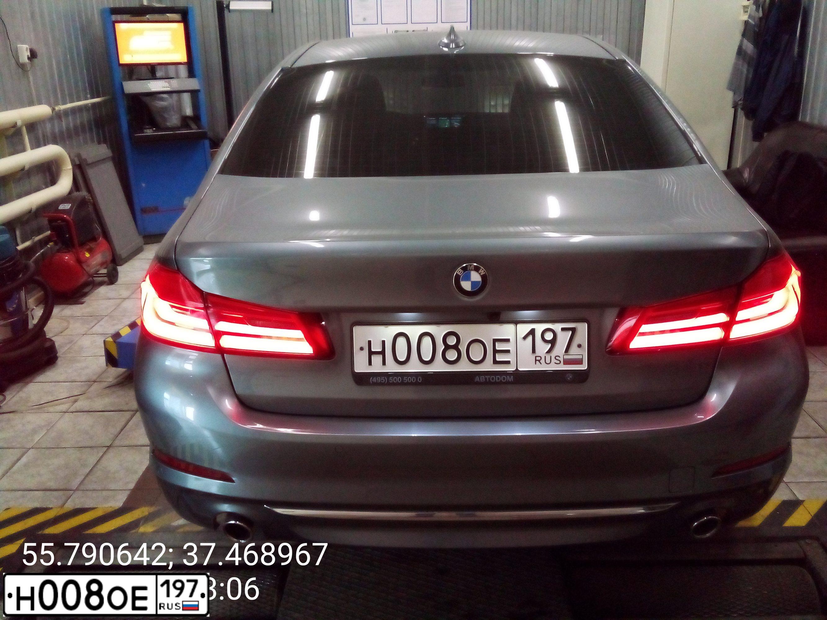 Фото автомобиля MERCEDES E-KLASSE, 2011 — госномер А321АК799. Цвет: СЕРЕБРИСТЫЙ