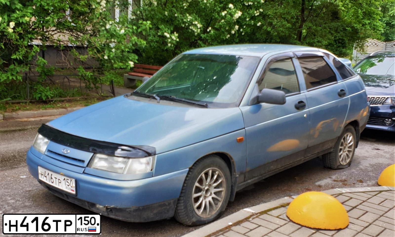 Фото автомобиля LADA 2112, 2003 — госномер Н416ТР150. Цвет: СЕРЫЙ ЗОЛОТИСТЫЙ