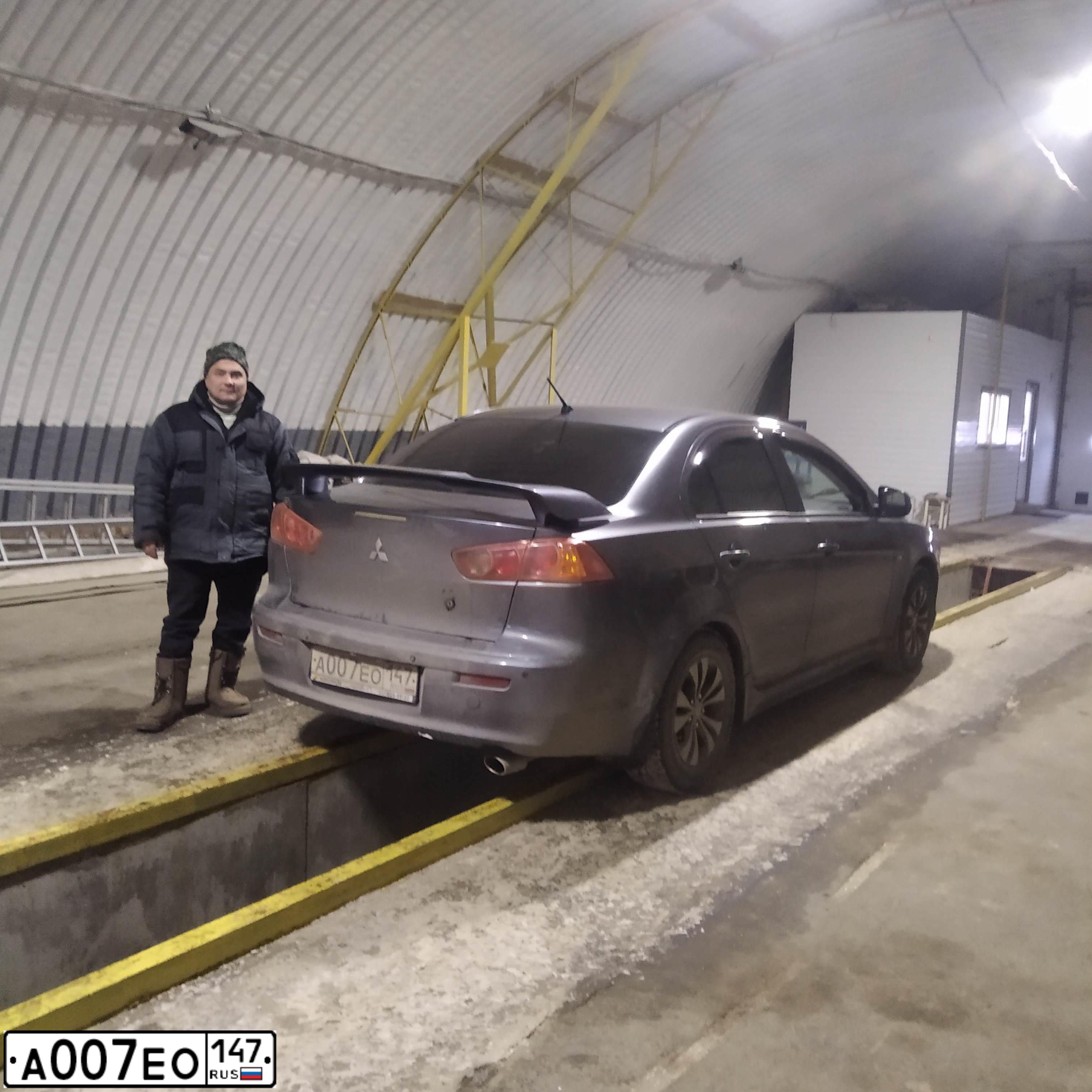 Фото автомобиля MITSUBISHI LANCER, 2007 — госномер Р580ТХ11. Цвет: СЕРЫЙ