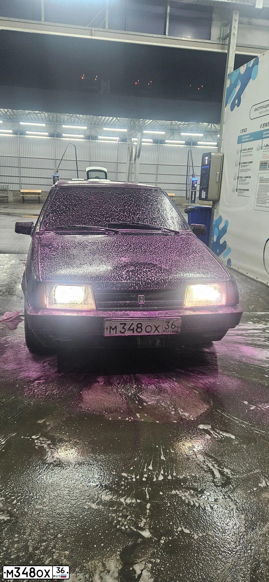 Фото автомобиля VAZ 2109 SAMARA, 1990 — госномер М348ОХ36. Цвет: ЧЕРНЫЙ