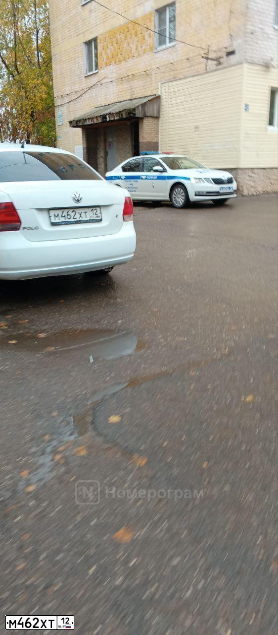 Фото автомобиля VOLKSWAGEN POLO, 2015 — госномер М462ХТ12. Цвет: Белый