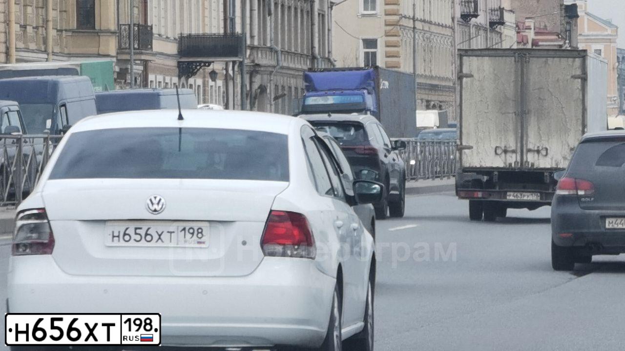 Фото автомобиля VOLKSWAGEN POLO, 2014 — госномер С550СВ178. Цвет: БЕЛЫЙ