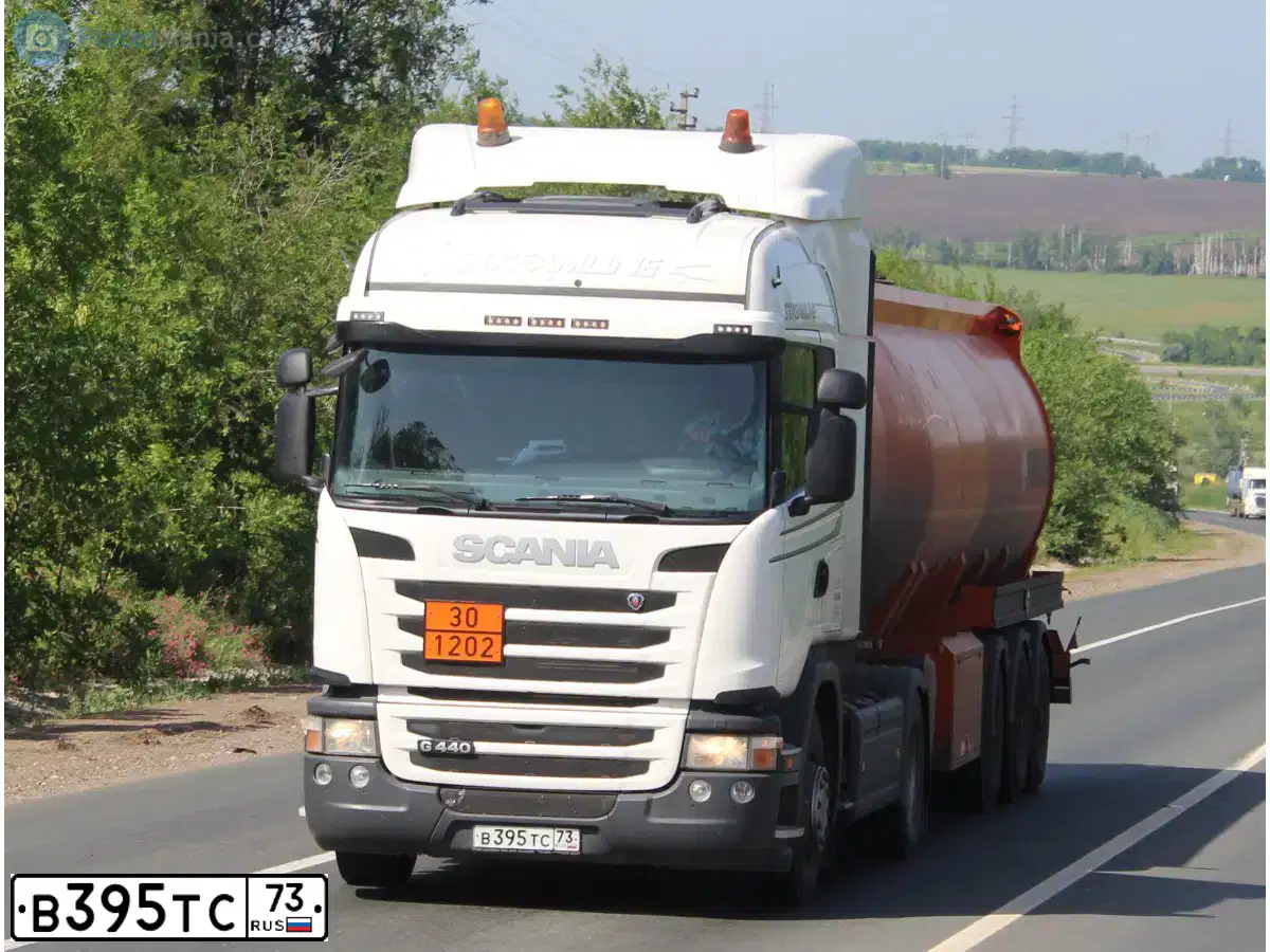 Фото автомобиля SCANIA SERIE G /4X2/, 2013 — госномер М374НС73. Цвет: Белый