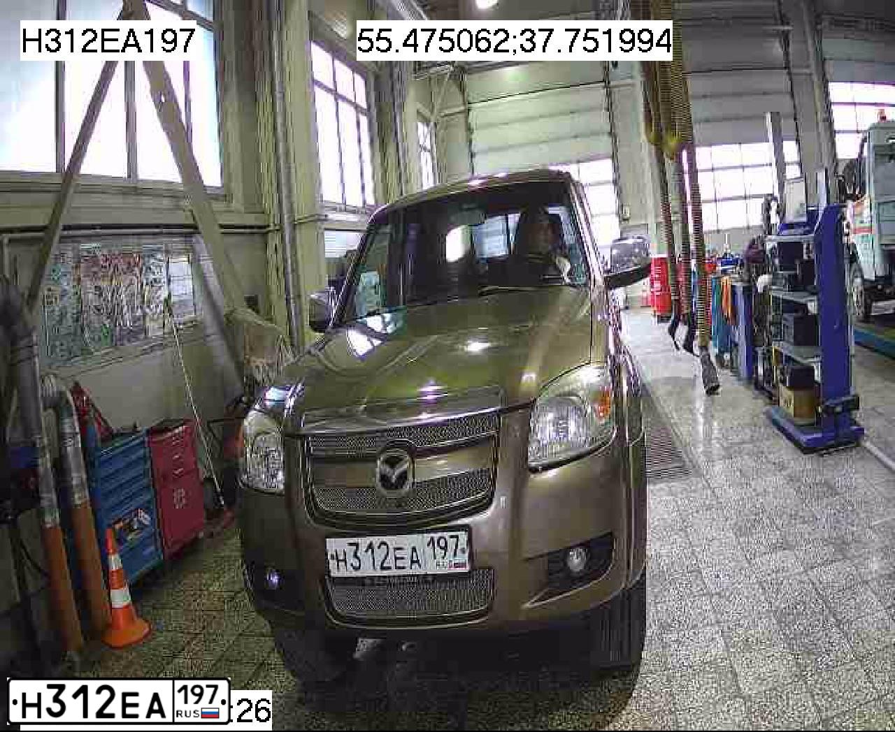 Фото автомобиля MAZDA BT-50, 2008 — госномер М395КЕ136. Цвет: Коричневый
