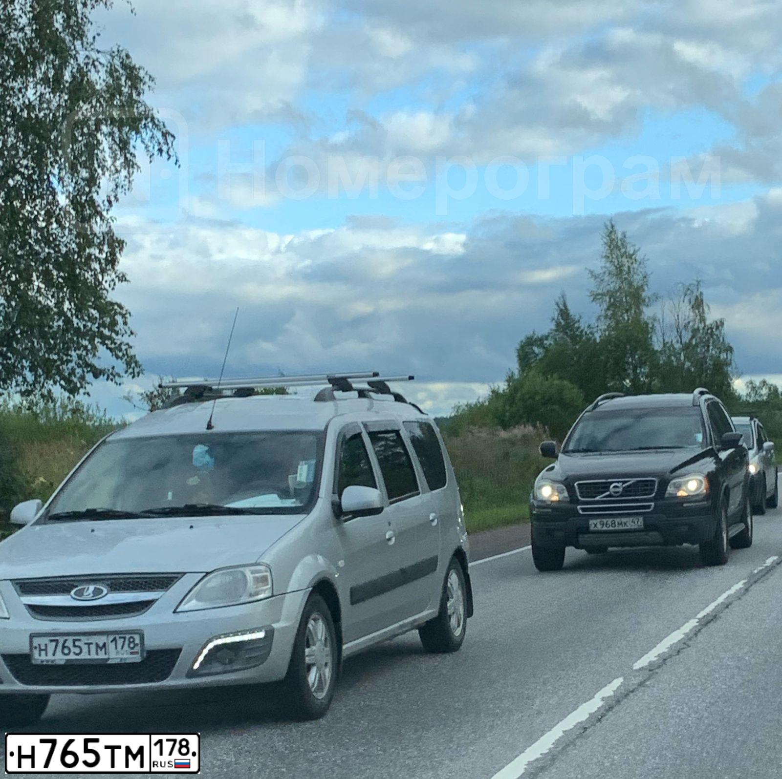 Фото автомобиля LADA LARGUS, 2012 — госномер Н765ТМ178. Цвет: СЕРЕБРИСТЫЙ