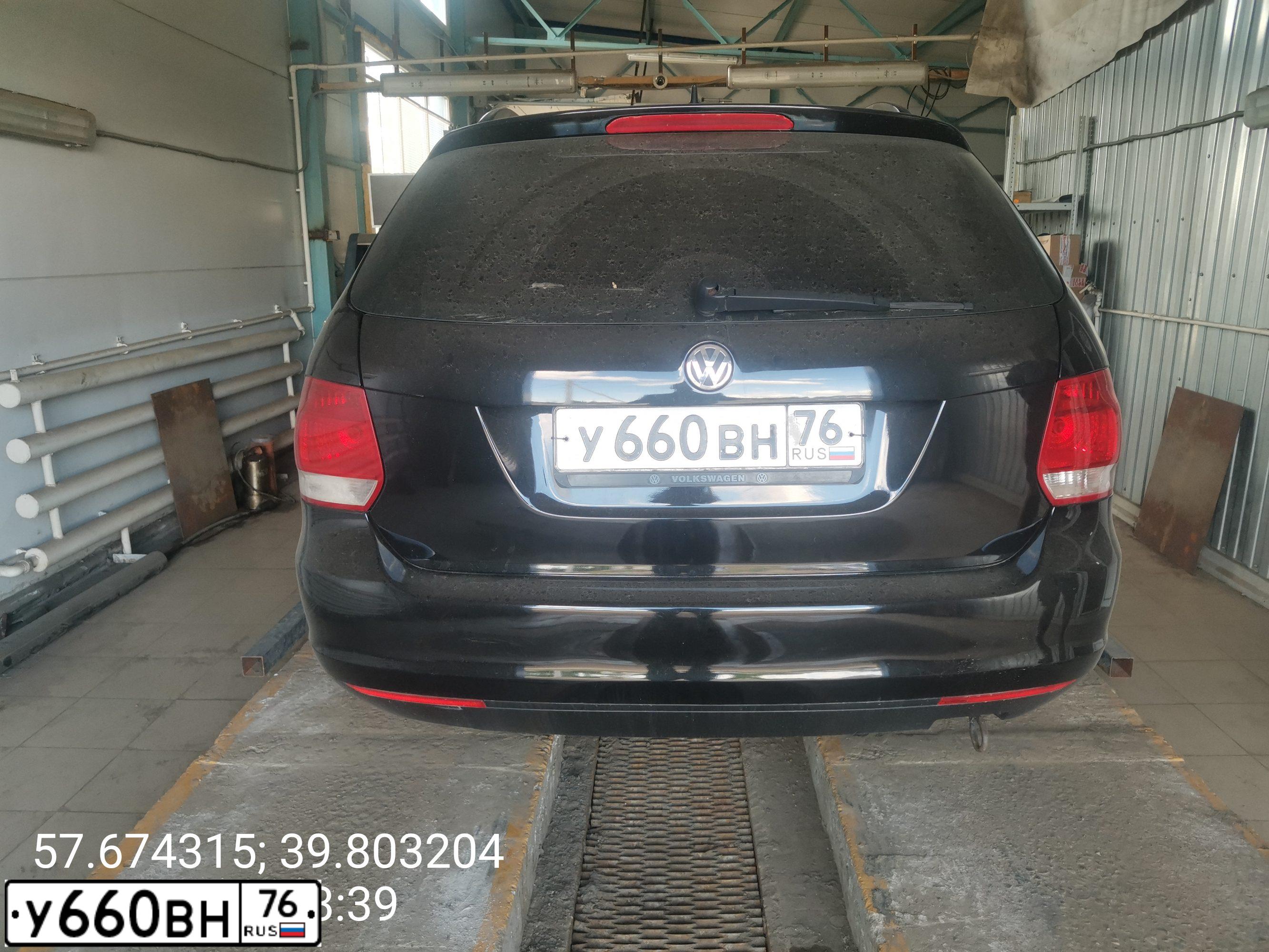 Фото автомобиля VOLKSWAGEN GOLF, 2007 — госномер У660ВН76. Цвет: ЧЕРНЫЙ
