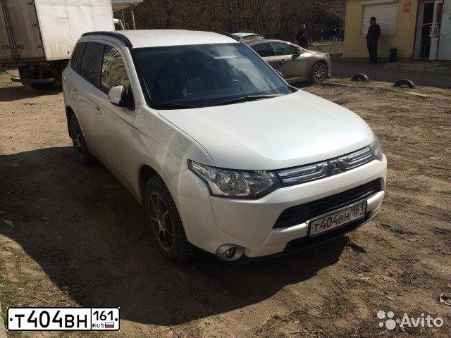 Фото автомобиля MITSUBISHI OUTLANDER, 2013 — госномер Р935АВ181. Цвет: БЕЛЫЙ