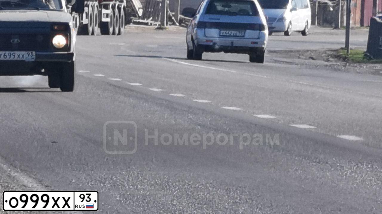 Фото автомобиля KIA SPORTAGE, 2011 — госномер К293УВ193. Цвет: СЕРЕБРИСТЫЙ