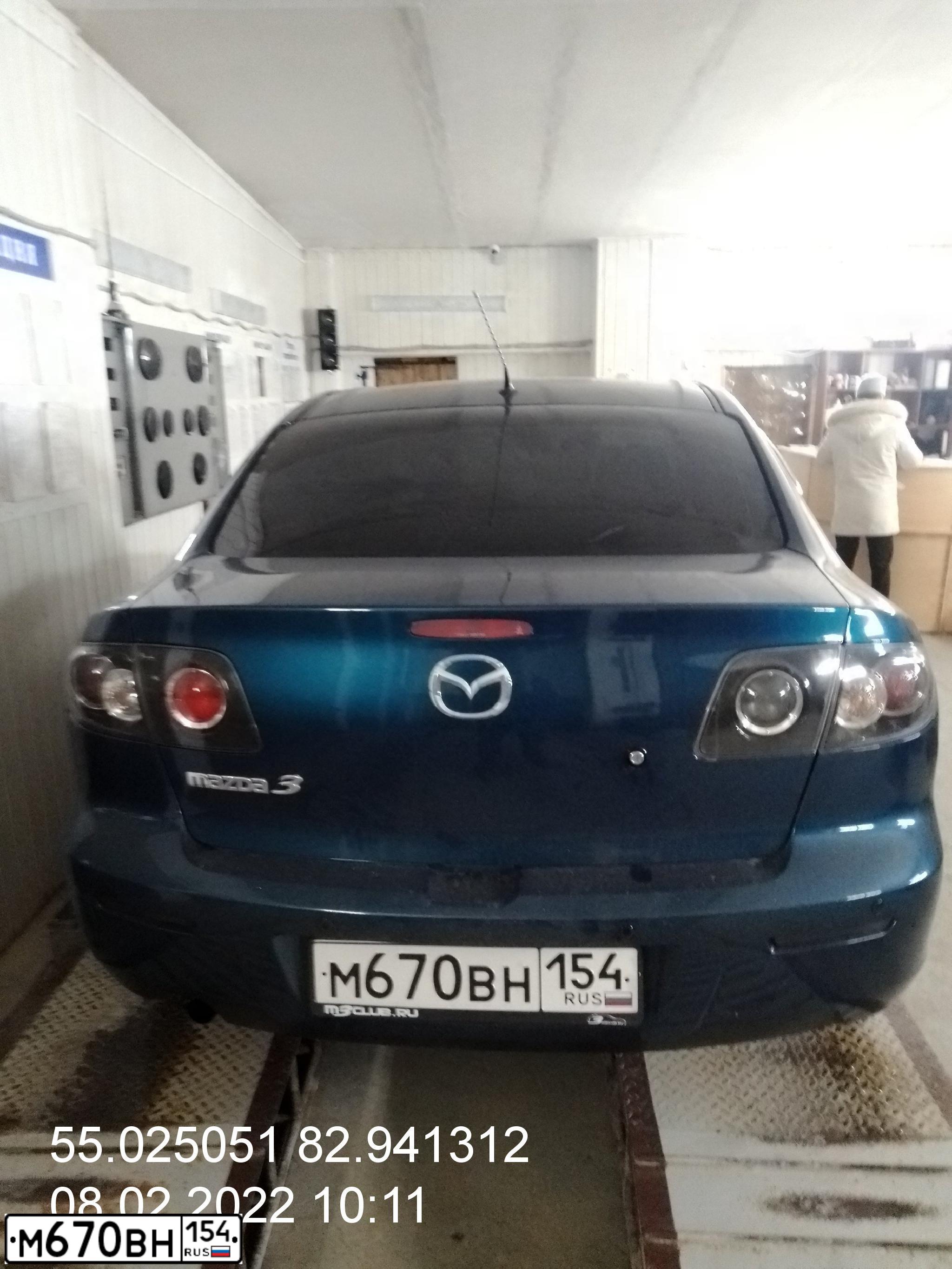 Фото автомобиля MAZDA 3, 2006 — госномер О329АУ04. Цвет: ЗЕЛЕНЫЙ