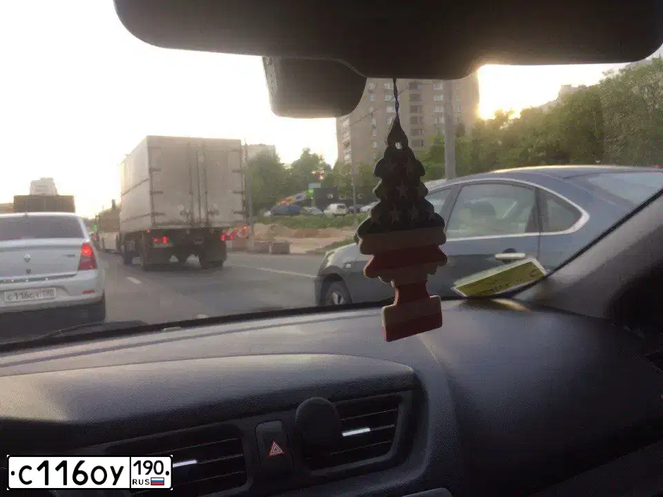 Фото автомобиля MERCEDES GL-KLASSE, 2010 — госномер С183УН190. Цвет: Белый