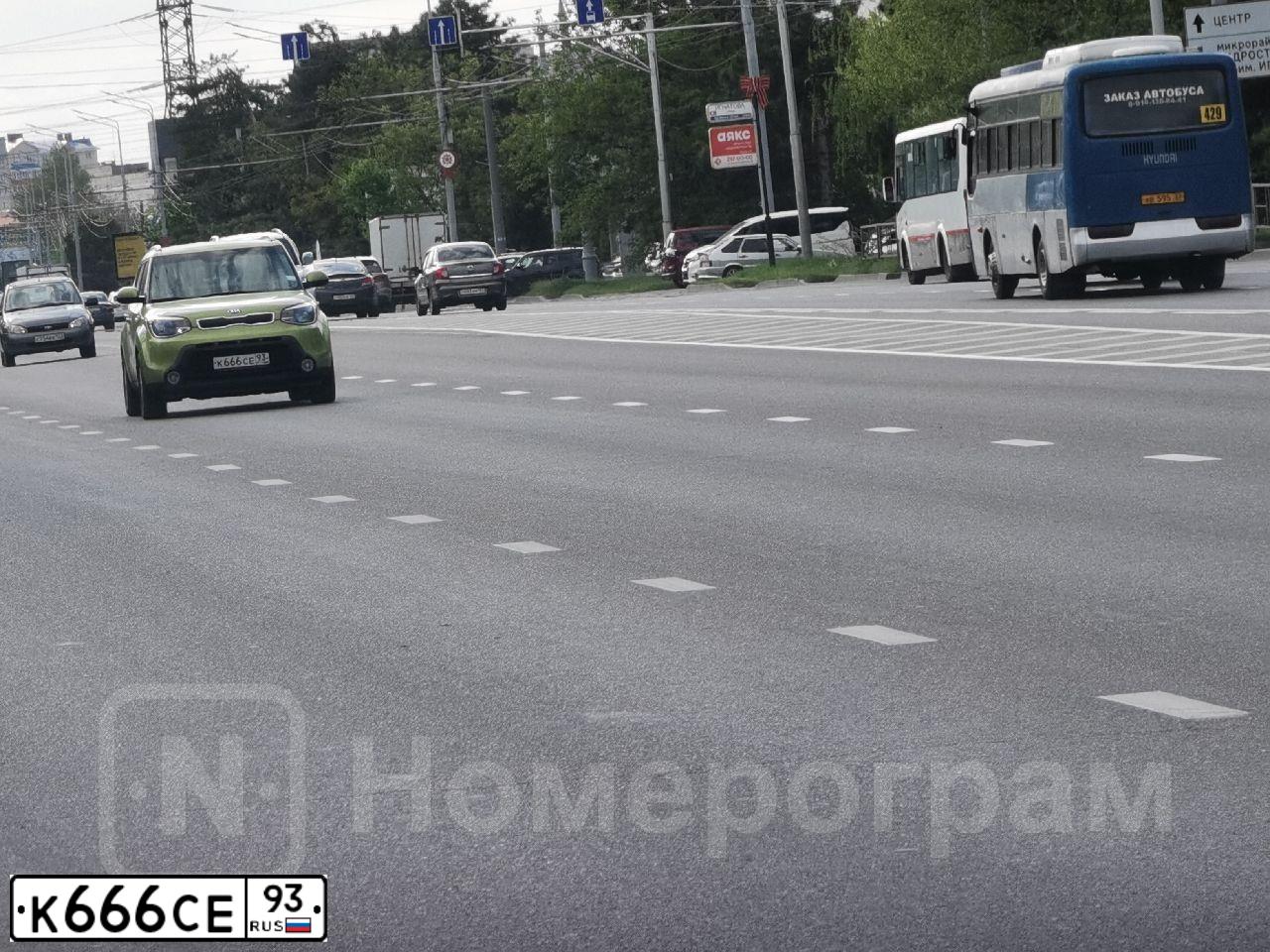 Фото автомобиля KIA SOUL, 2016 — госномер К666СЕ93. Цвет: ЗЕЛЕНЫЙ
