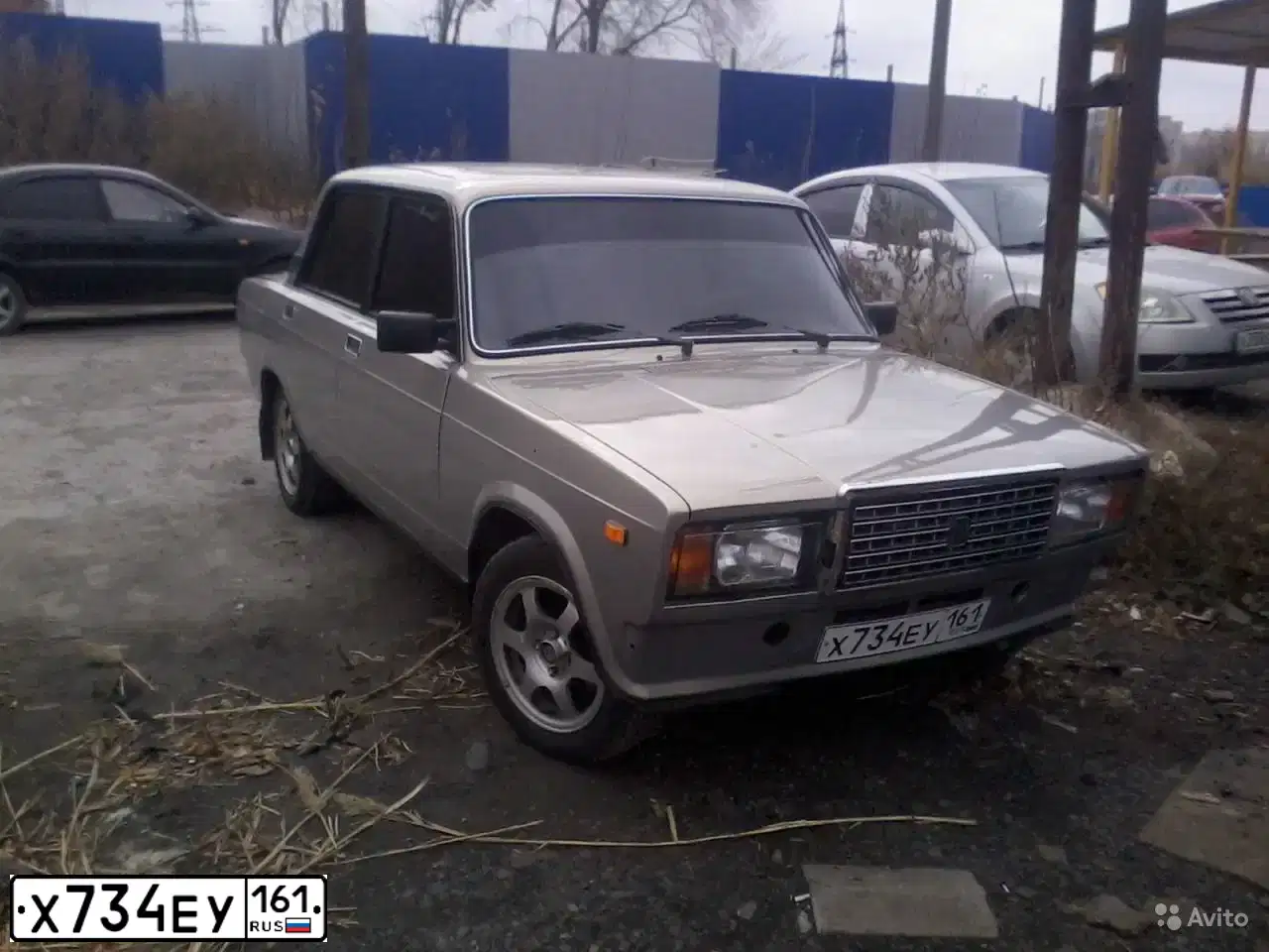 Фото автомобиля LADA 2107 LADA, 1986 — госномер Х734ЕУ161. Цвет: БЕЖЕВЫЙ