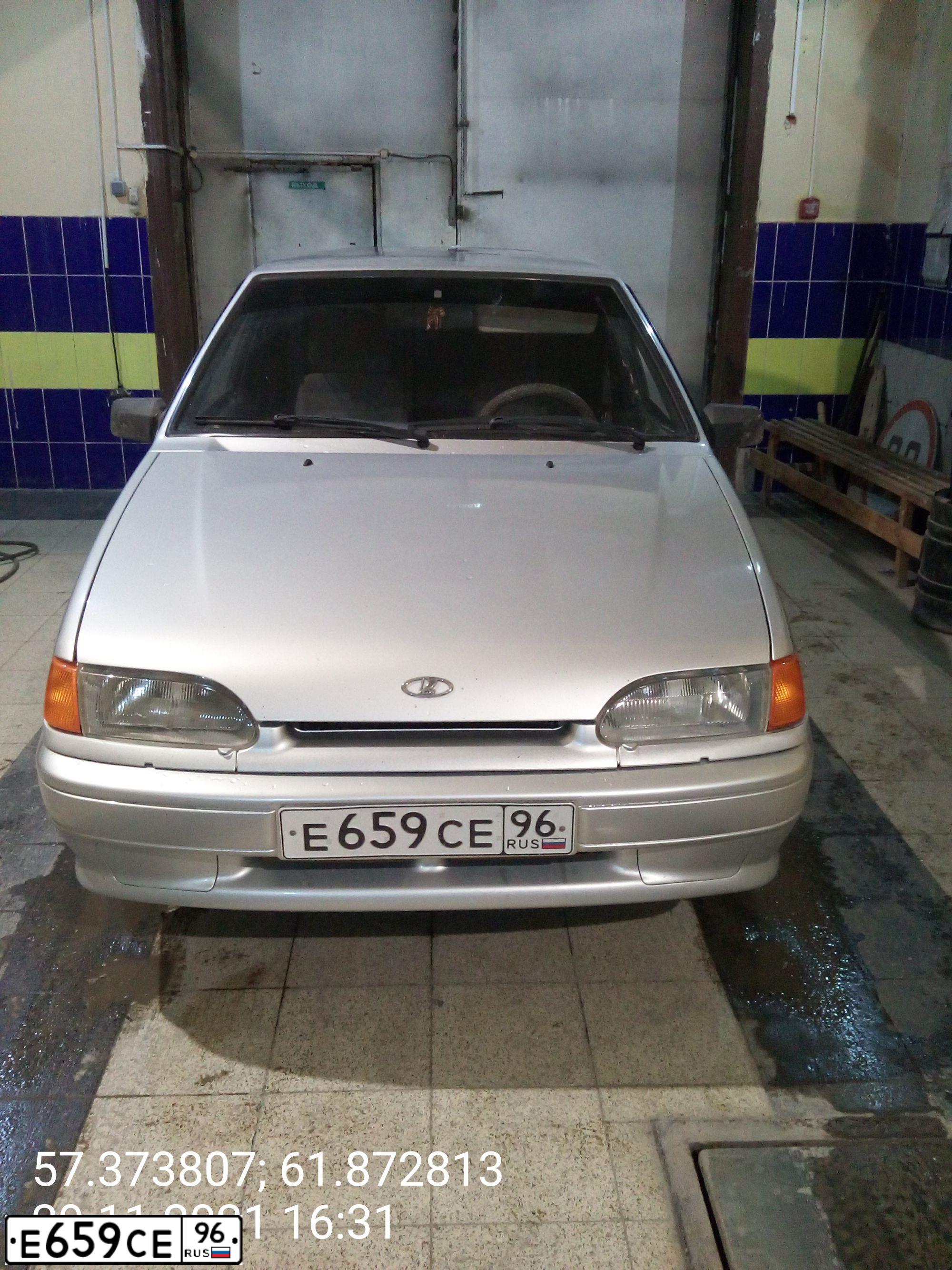 Фото автомобиля LADA 2114 SAMARA, 2010 — госномер Р148ТВ196. Цвет: СВЕТЛО СЕРЫЙ