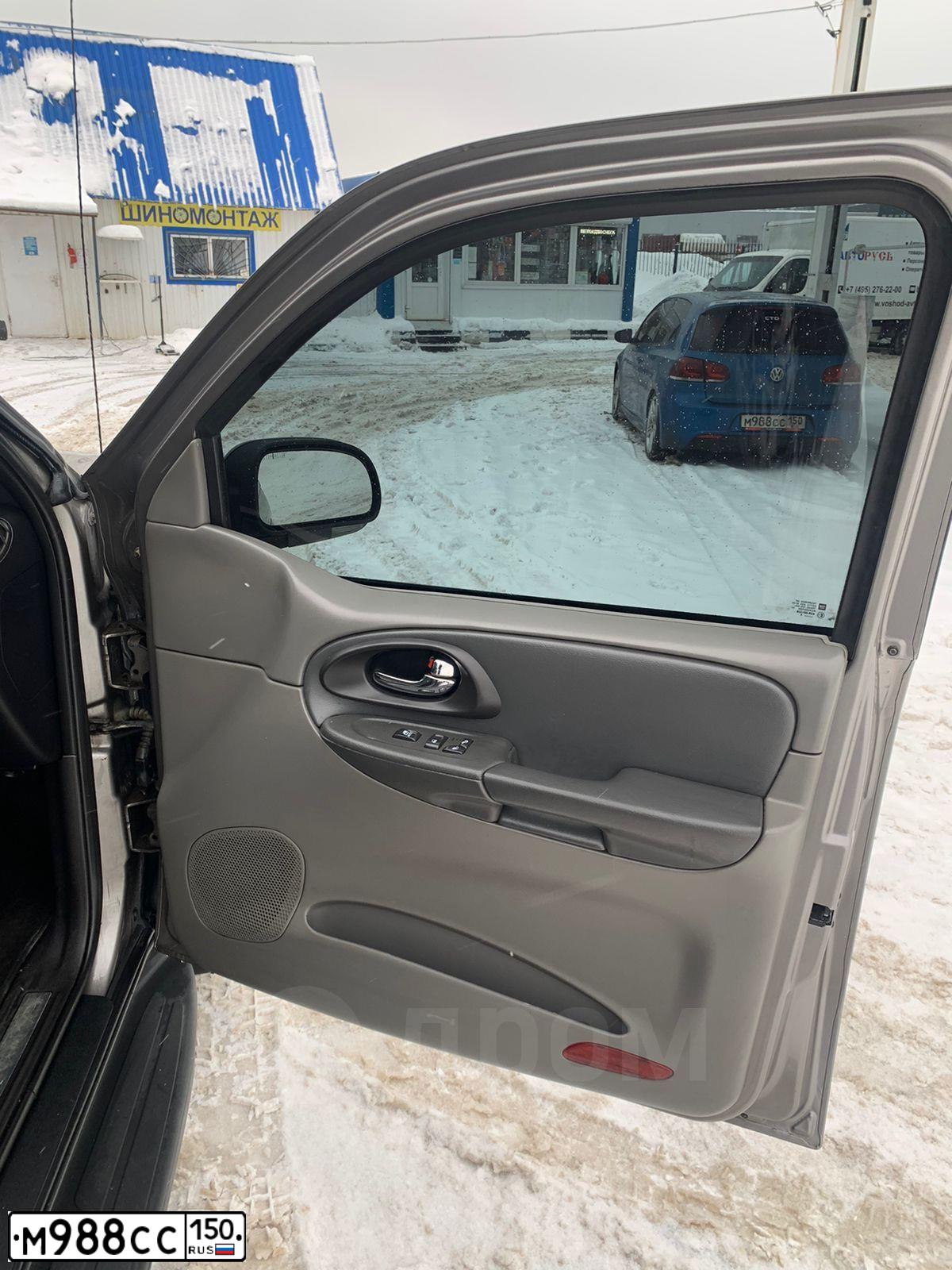 Фото автомобиля VOLKSWAGEN GOLF, 2012 — госномер М988СС150. Цвет: синий