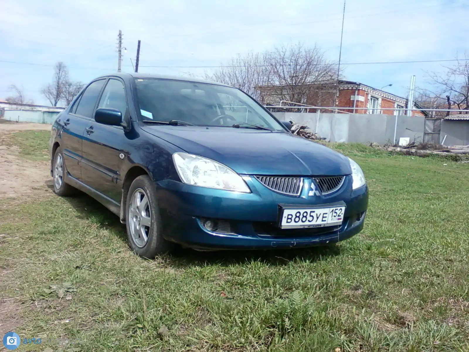 Фото автомобиля MITSUBISHI LANCER, 2004 — госномер Т147КУ52. Цвет: СИНИЙ