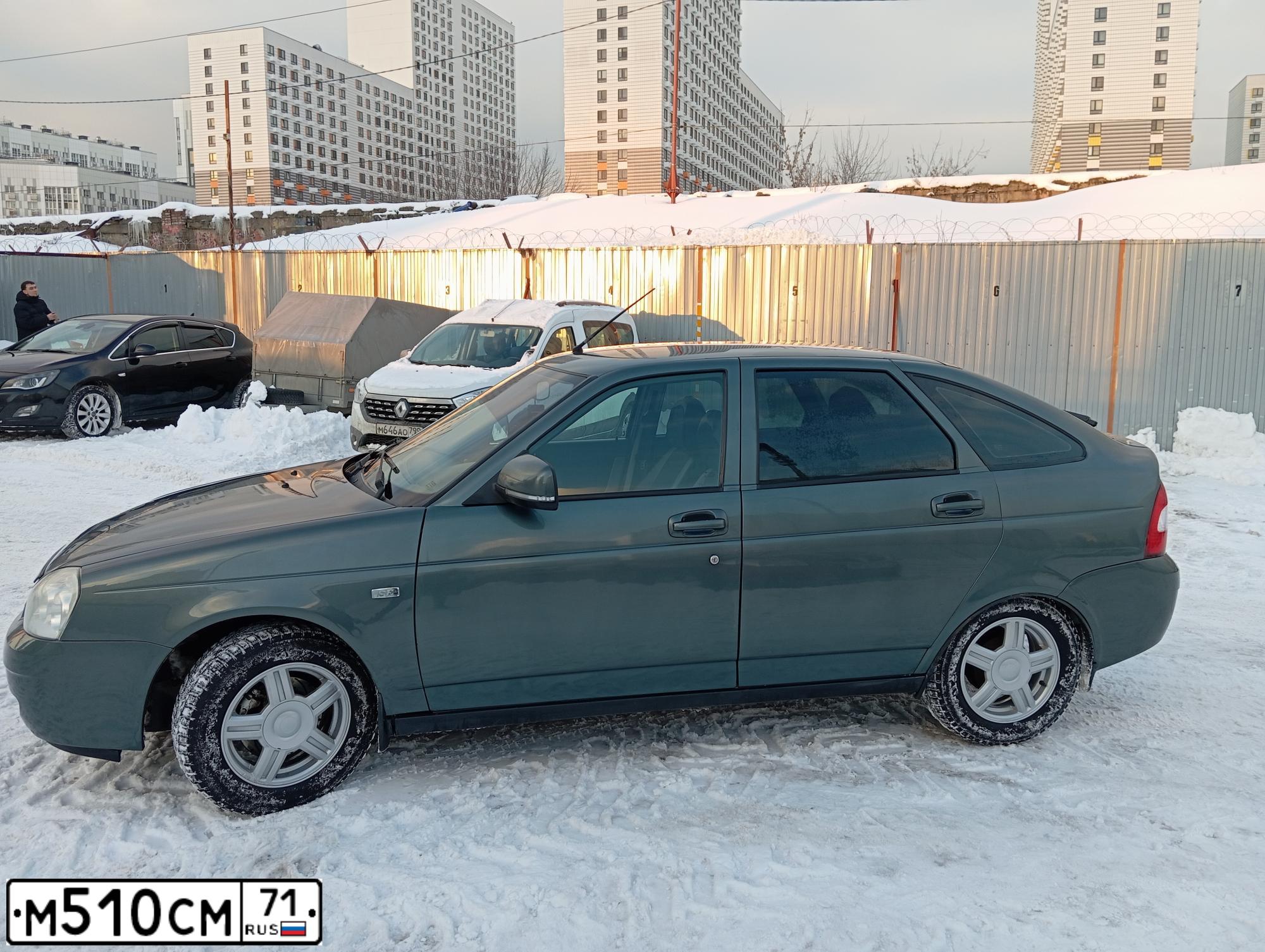 Фото автомобиля LADA 2172 PRIORA, 2011 — госномер М510СМ71. Цвет: -