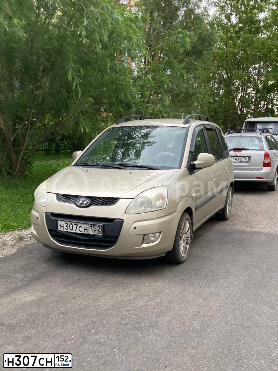 Фото автомобиля HYUNDAI MATRIX, 2008 — госномер В027КА122. Цвет: БЕЖЕВЫЙ