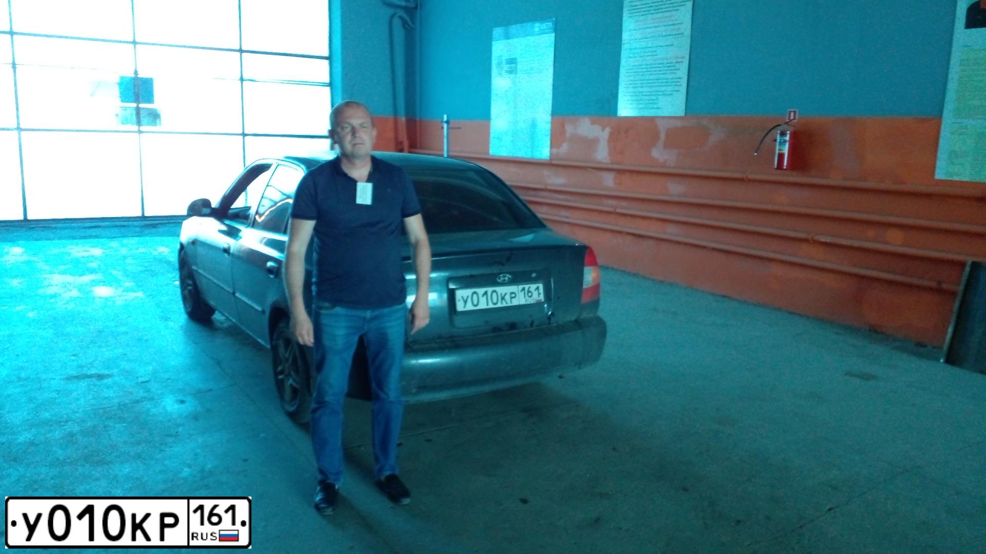 Фото автомобиля LANDROVER RANGE ROVER SPORT, 2006 — госномер М438КА186. Цвет: Белый