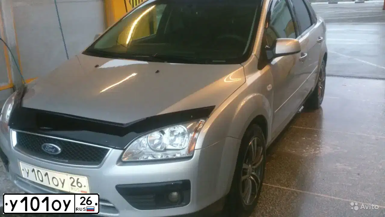 Фото автомобиля FORD FOCUS, 2007 — госномер У101ОУ26. Цвет: СЕРЕБРИСТЫЙ