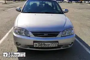 Фото автомобиля KIA SPECTRA, 2008 — госномер Р576ТН58. Цвет: Алмазное серебро (Иные)