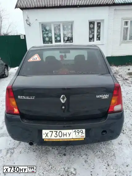 Фото автомобиля RENAULT LOGAN, 2008 — госномер Х730НУ199. Цвет: ТЕМНО-СЕРЫЙ