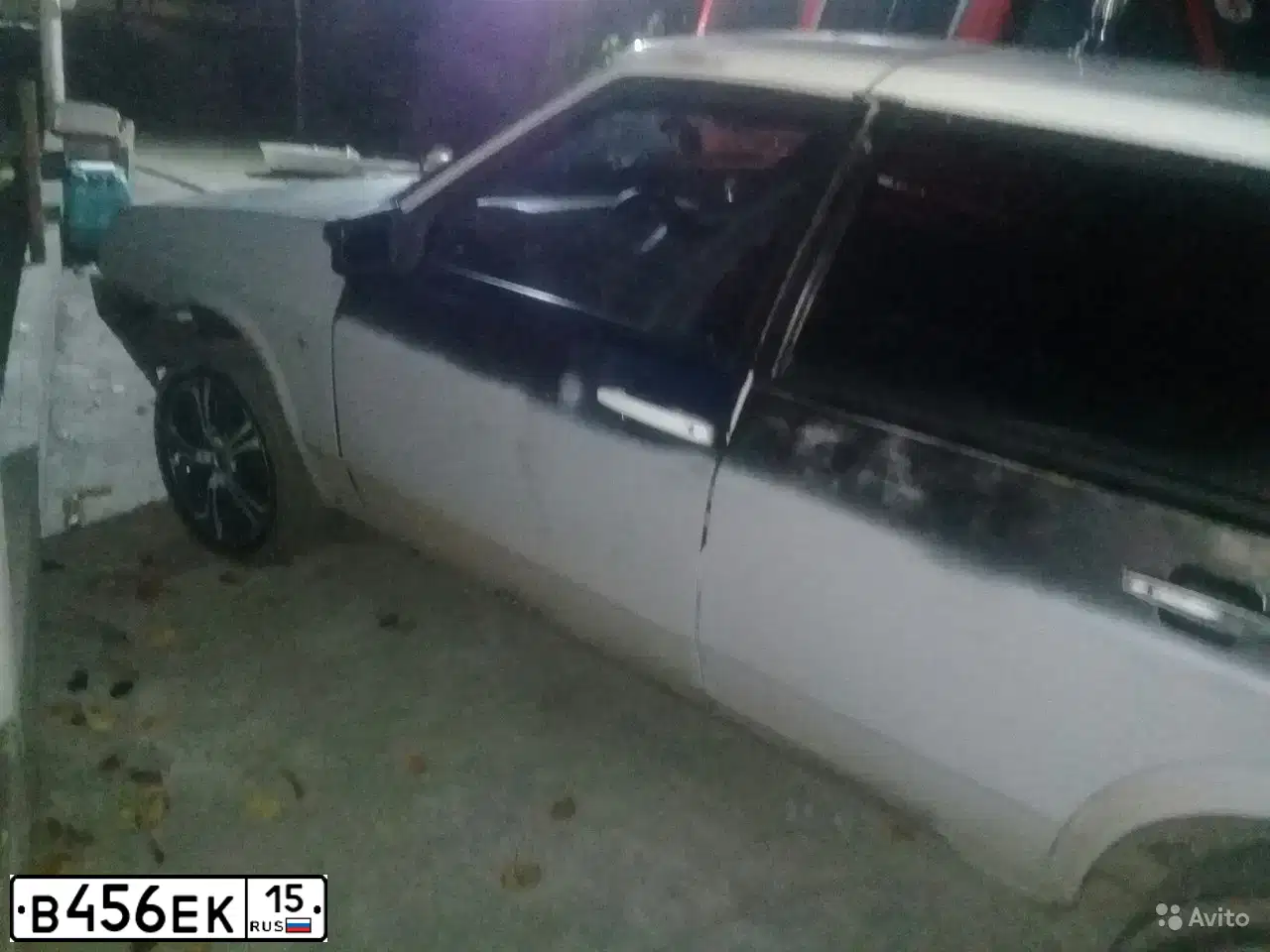 Фото автомобиля GAZ 3221 GAZEL, 2004 — госномер Е515ОУ15. Цвет: ЗОЛОТИСТО-ЖЕЛТЫЙ