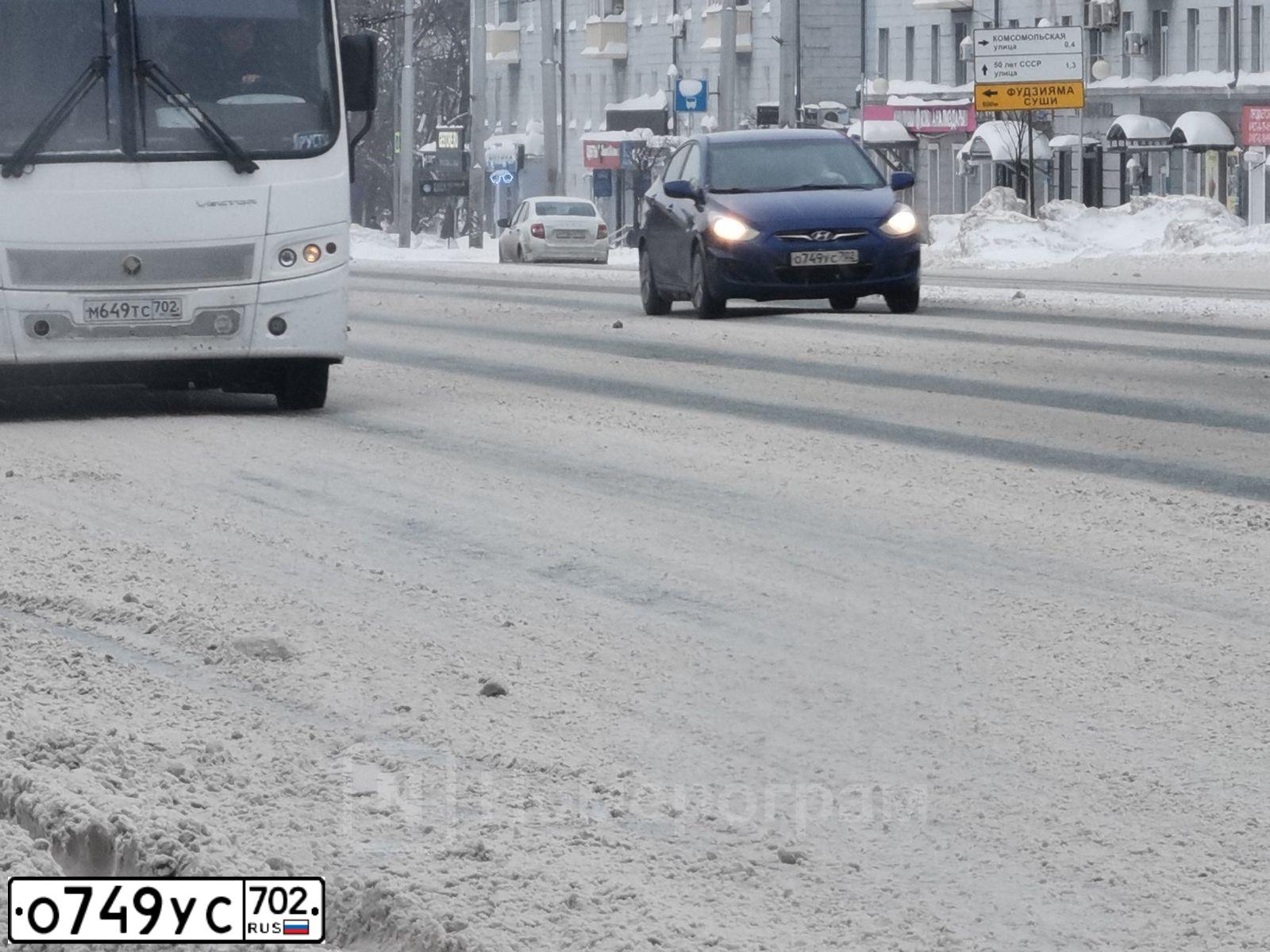 Фото автомобиля HYUNDAI SOLARIS, 2014 — госномер О749УС702. Цвет: Темно-синий