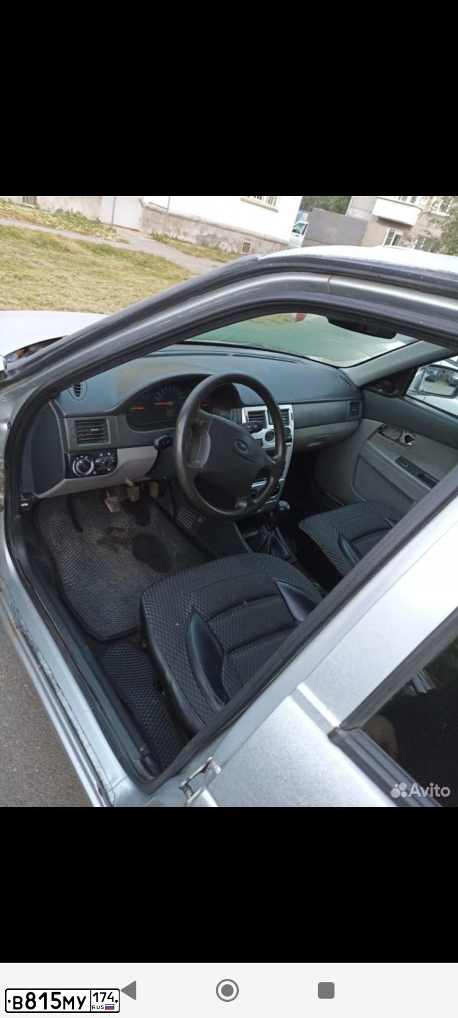 Фото автомобиля LADA 2172 PRIORA, 2008 — госномер М682ЕН774. Цвет: СВЕТЛО-СЕРЕБРИСТЫЙ