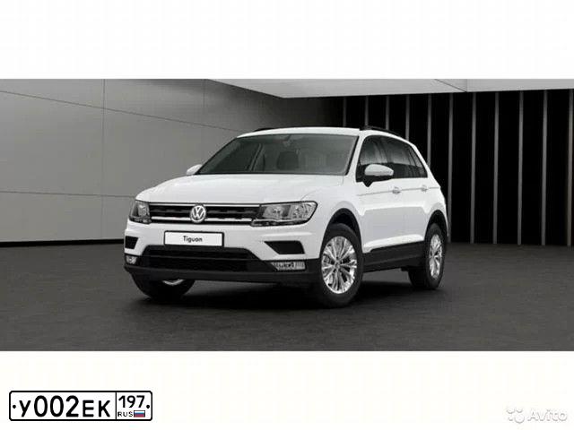 Фото автомобиля VOLKSWAGEN TIGUAN, 2017 — госномер У002ЕК197. Цвет: БЕЛЫЙ