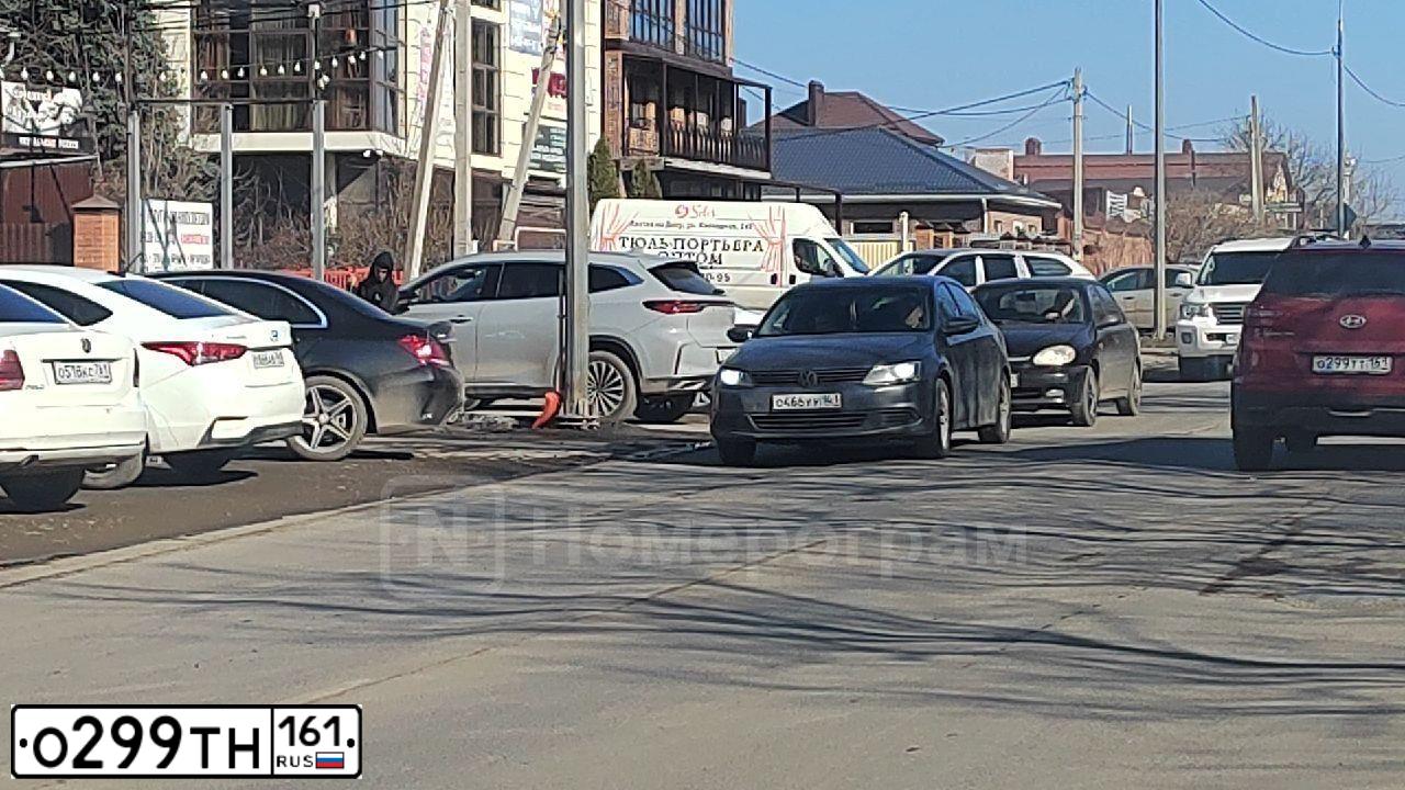 Фото автомобиля NISSAN QASHQAI, 2018 — госномер У562УМ69. Цвет: Белый
